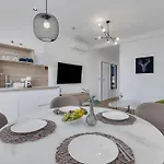 Balmis House B Apartamento *