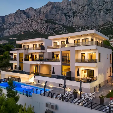 Balmis House B