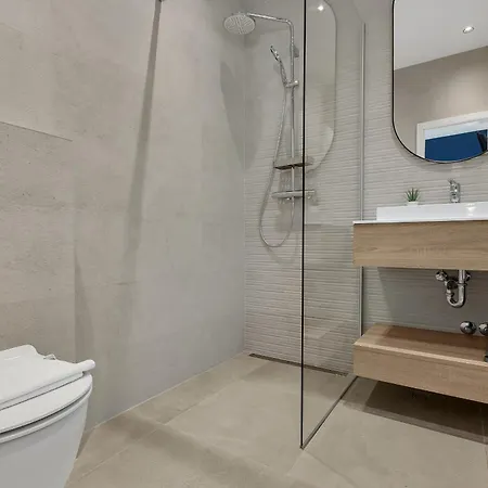 Апартаменти Balmis House B Макарська