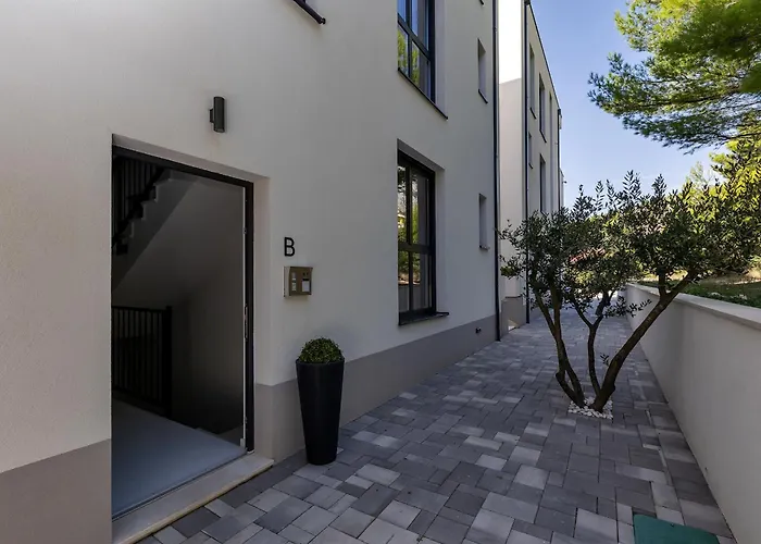 Balmis House B * Makarska