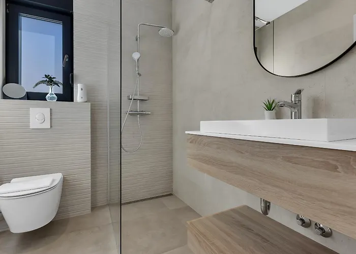 Apartment Balmis House B Makarska